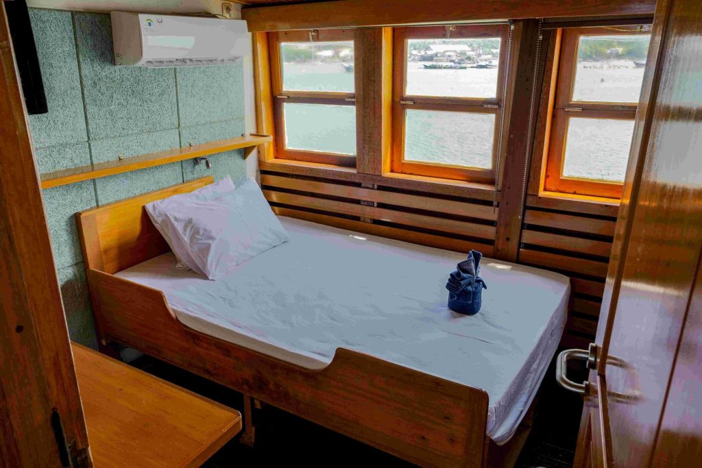 Private Comfort Sehat Elona Phinisi